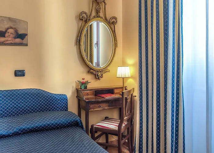 Caracciolo מלון 3*