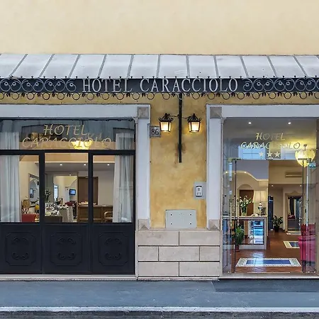 卡拉乔洛酒店 3*