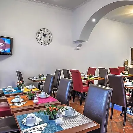 Caracciolo Hotel