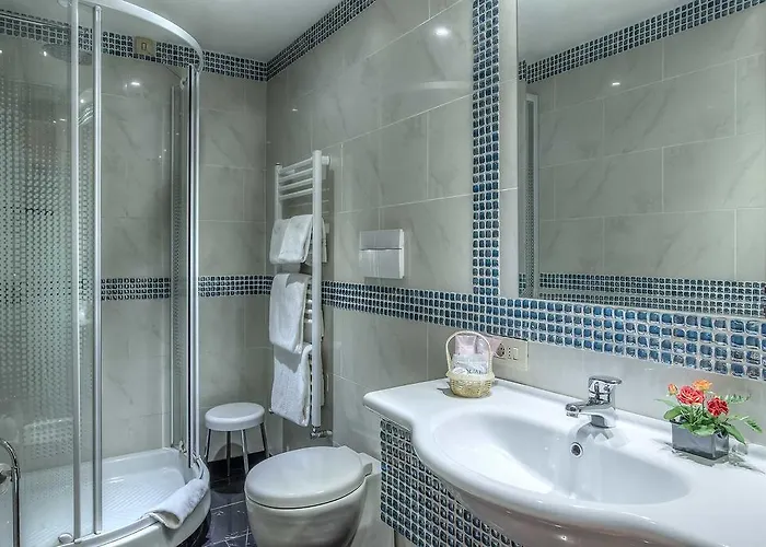 Отель Caracciolo Рим