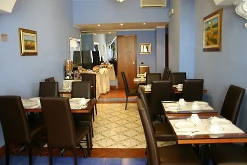 Caracciolo Отель Рим