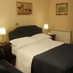 Hotel Caracciolo 3*