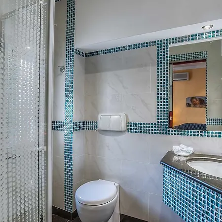 Caracciolo Hotel 3*