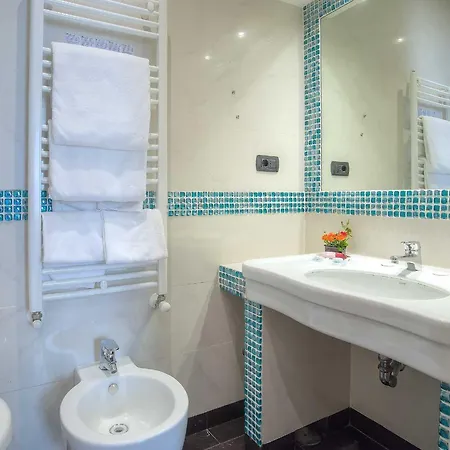 Caracciolo Hotel 3*